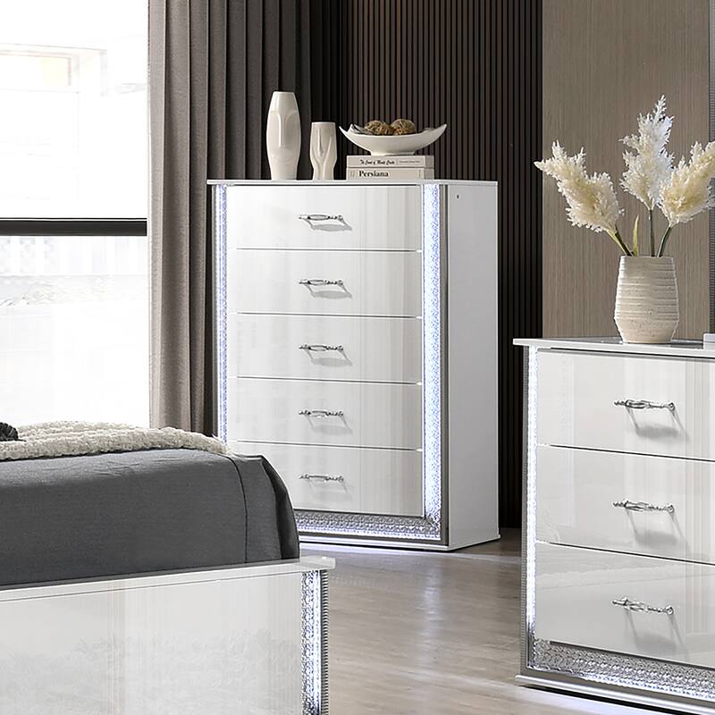 Furniture of America Andrea Modern White 5-Drawer Chest with LED Accent Lighting - 5-drawer - White