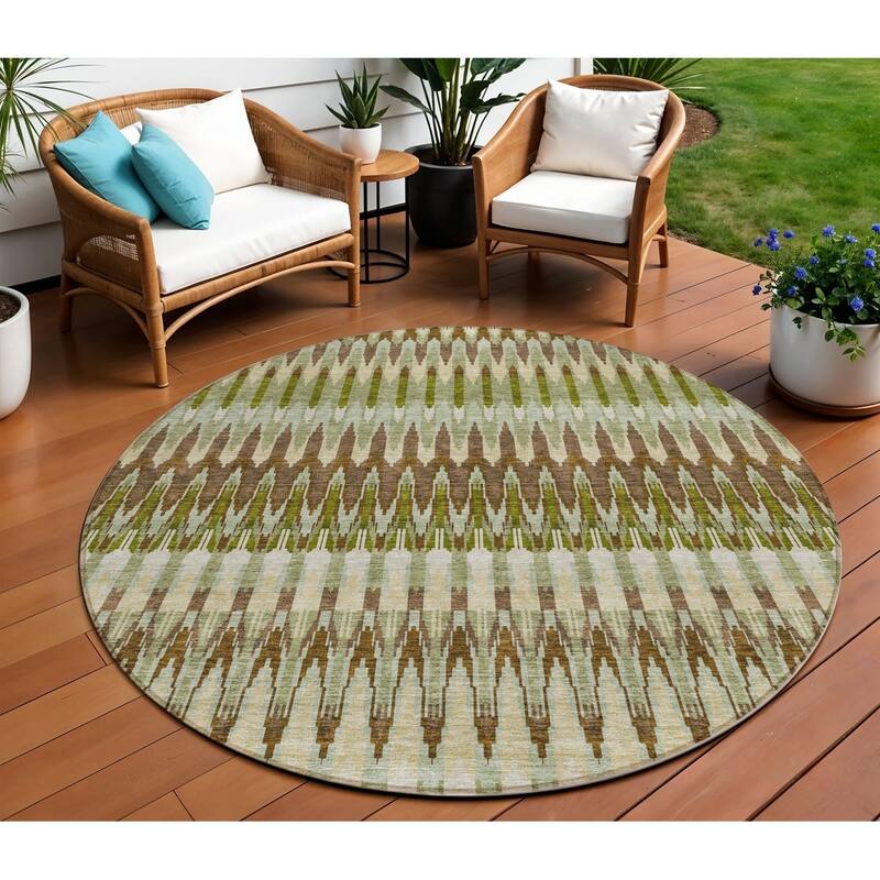 HomeRoots Southwestern Transitional Rectangle Outdoor Rug - 8' Round