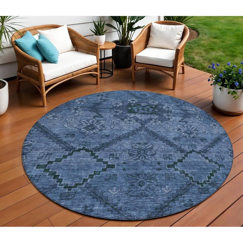 HomeRoots Floral Transitional Rectangle Outdoor Rug - 8' Round