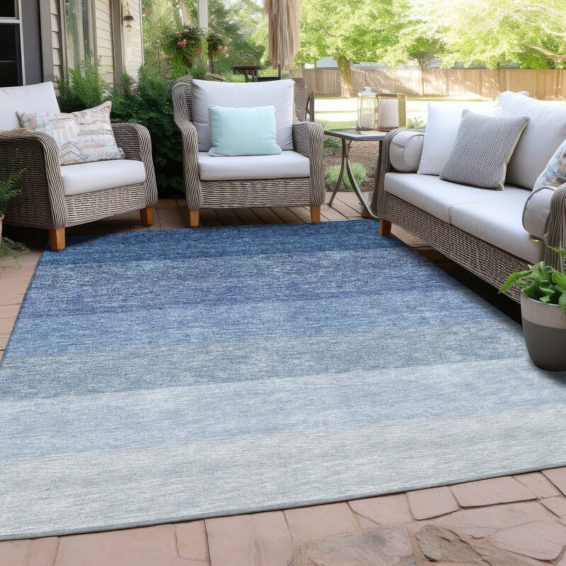 Machine Washable Indoor/ Outdoor Chantille Ombre Solid Rug - Blue - 8' x 10'