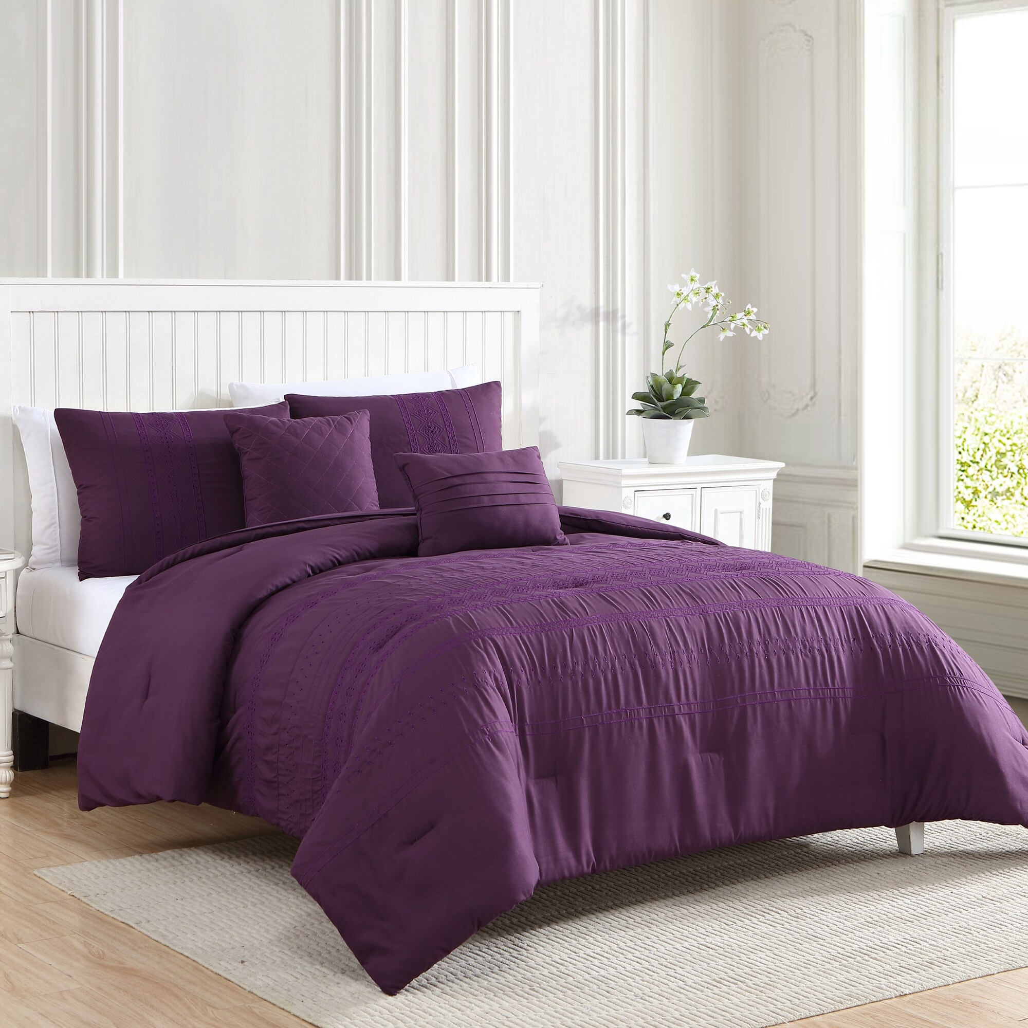 Modern Threads Ada 5-Piece Comforter 