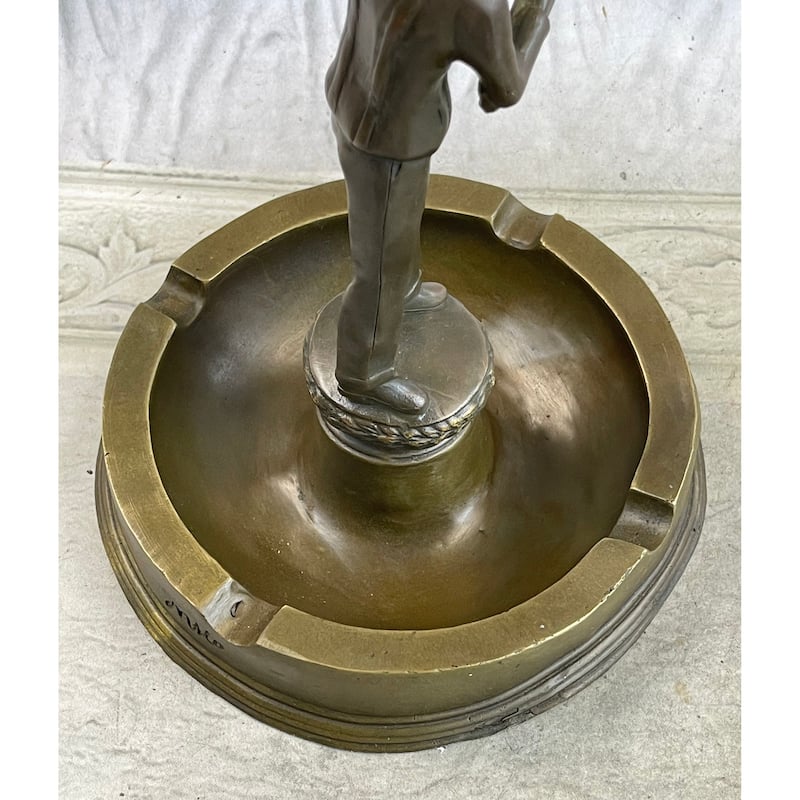 Hunter W/ Rifle Gun Ashtray Bronze Original Milo Art Sculpture 9 Inches X 7 Inches
