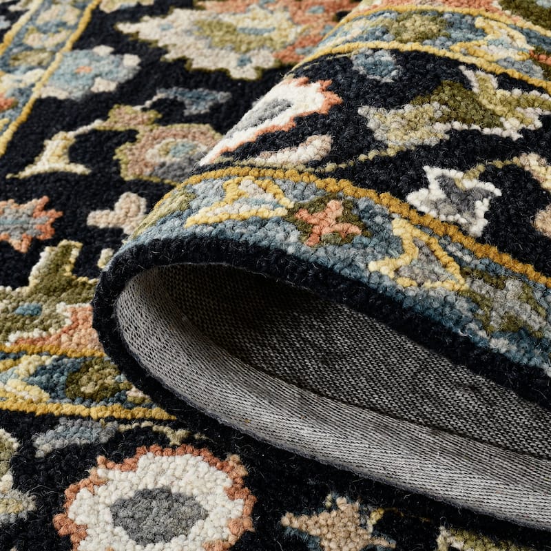 Empress Black Traditional Hand-Hooked Area Rug 2' x 3'