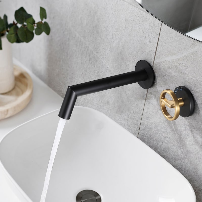 Solid Brass Single Handle Or Double Handle Wall Mounted Bathroom Faucet