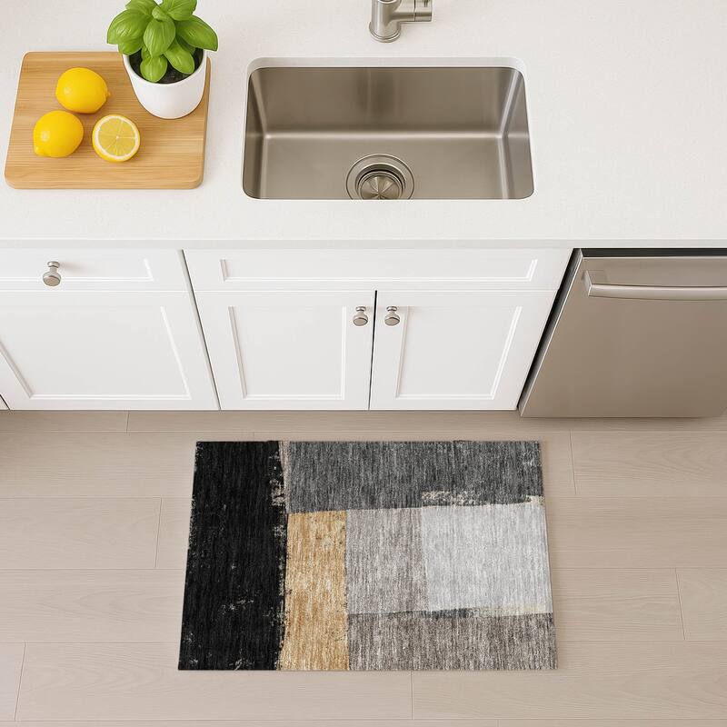 Machine Washable Indoor/ Outdoor Abstract Kraig Chantille Rug