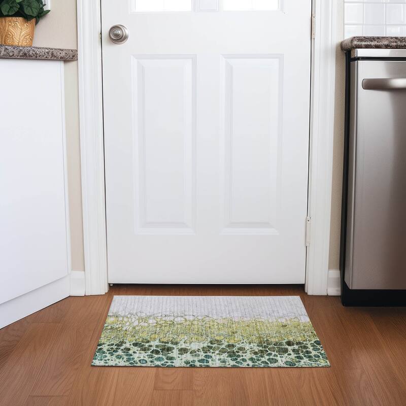 Machine Washable Indoor/ Outdoor Chantille Abstract Cobblestone Rug - Olive - 1'8" x 2'6"