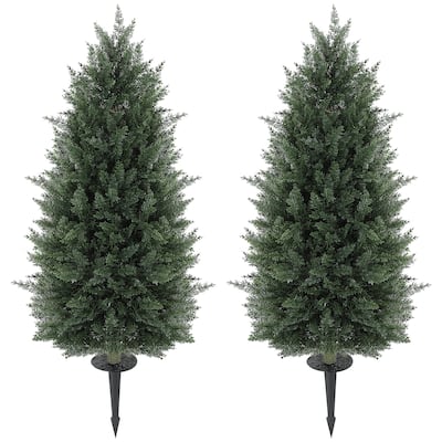 HOMCOM 43.3 Inch Set of 2 Artificial Topiary Cedar Trees, Indoor Outdoor Faux Pine Shrubs Plants with Ground Stake for Garden