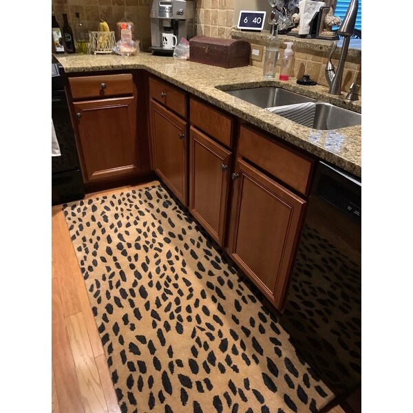Safavieh Handmade Soho Yamina Leopard N Z Wool Rug Overstock 4660777