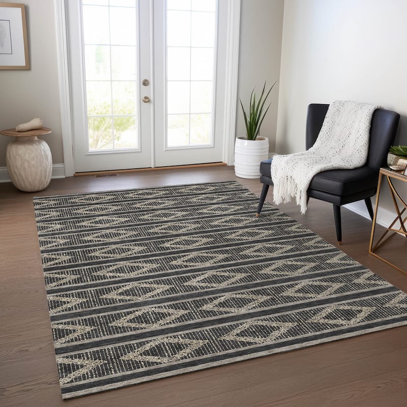 Machine Washable Indoor/ Outdoor Diamond Stripe Chantille Rug - Black - 2'6" x 3'10"