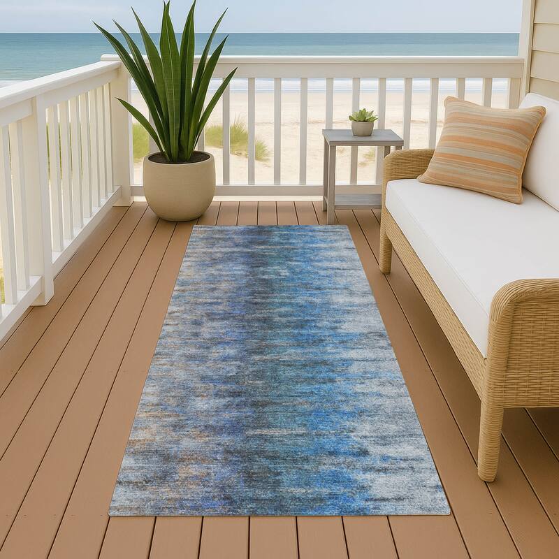 Machine Washable Indoor/ Outdoor Contemporary Ombre Chantille Rug - Blue - 2'3" x 7'6"