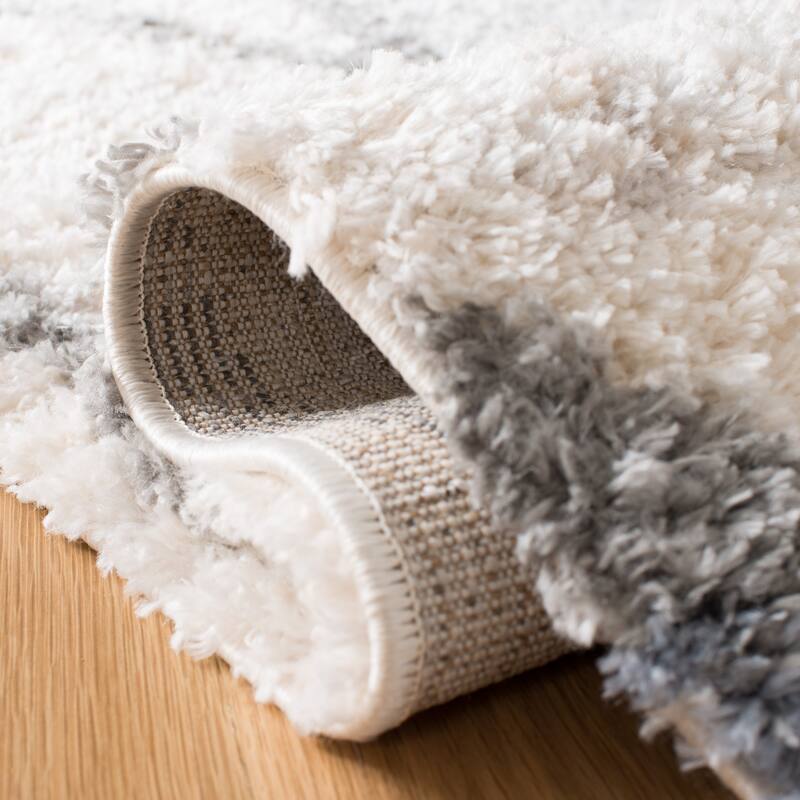 SAFAVIEH Berber Fringe Shag Mena Trellis Rug - Cream/Blue - 5' 3" x 7' 6"