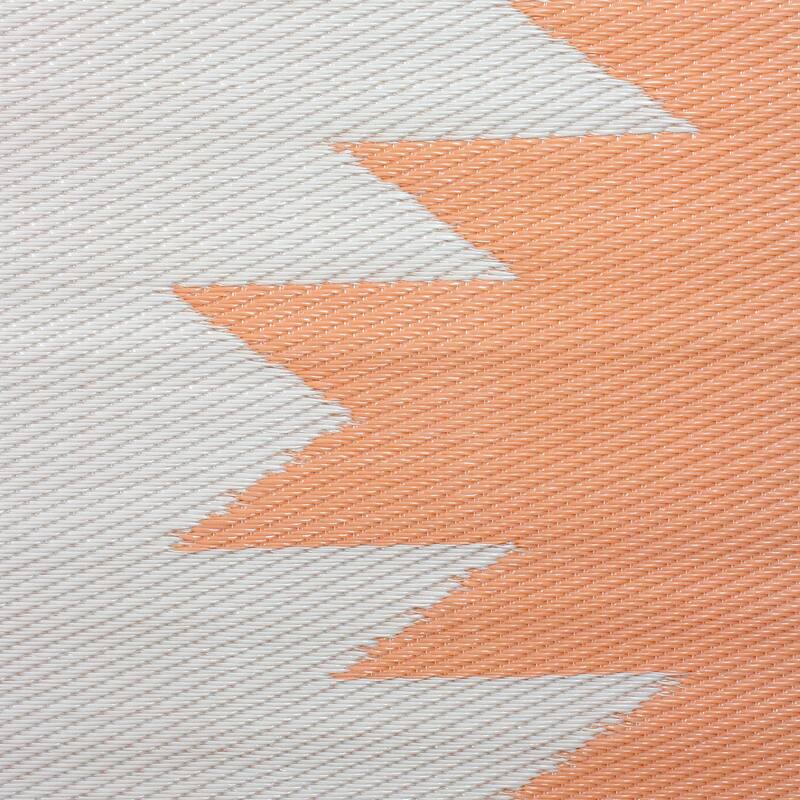 4' x 6' Orange and Beige Aztec Print Rectangular Outdoor Area Rug - 4' x 6'