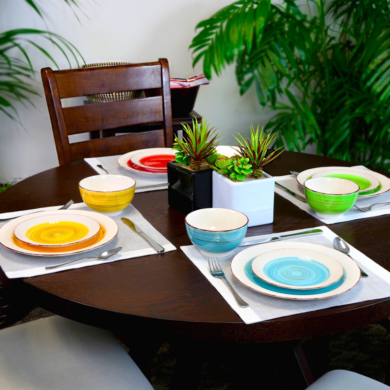 Dishes at bed bath and beyond store