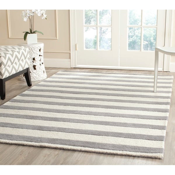 slide 2 of 25, SAFAVIEH Handmade Cambridge Columbia Modern Wool Rug 10' x 14' - Grey/Ivory