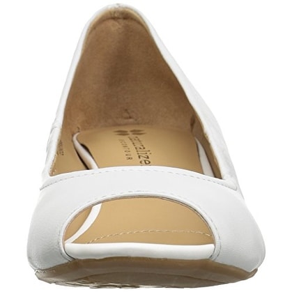 naturalizer contrast wedge pump