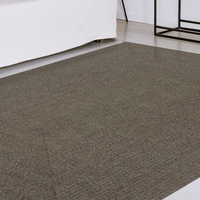Superior Braided Reversible Indoor/Outdoor Area Rug