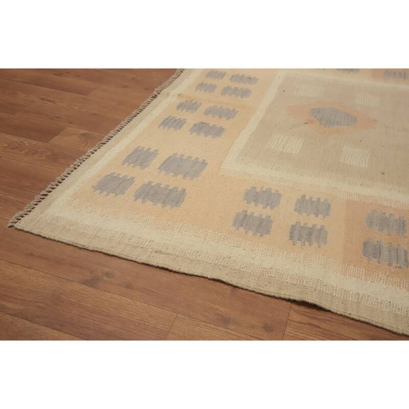 Hand Woven Oriental 100% Wool Carpet Southwestern Tribal Beige & Ivories Kilim Area Rug - 5' 11'' X 4' 0''