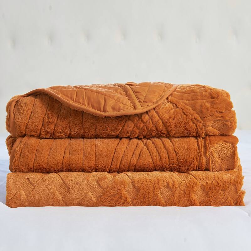 FauxFur Quilted Tatami 4-piece Bedspread Set