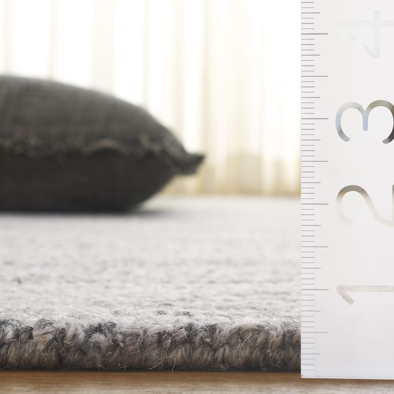 SAFAVIEH Handmade Natura Folkeline Transitional Wool Rug