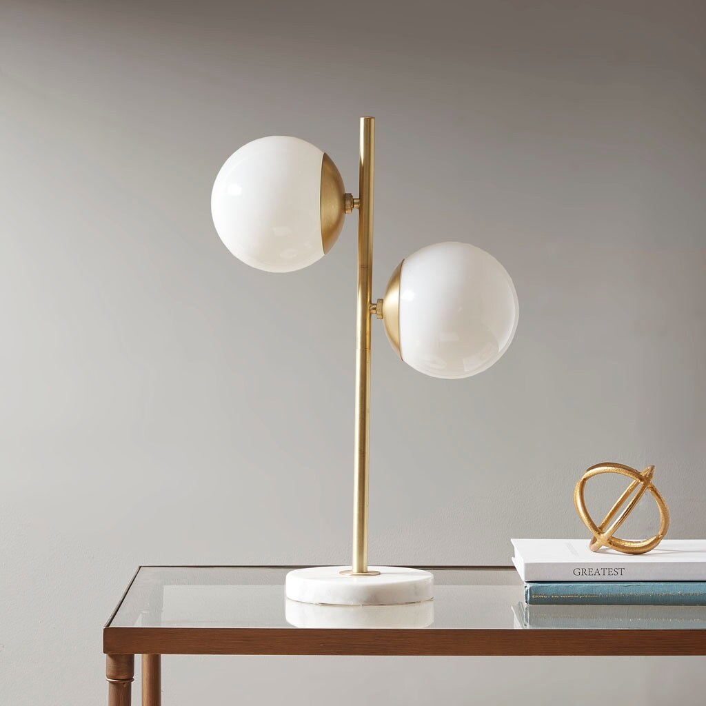 Lamp with plug in base top