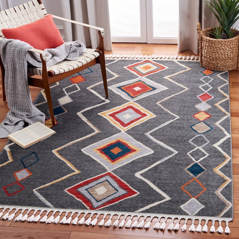 SAFAVIEH Farmhouse Kujtime Moroccan Boho Tassel Rug - 2'7" x 5' - Dark Grey/Gold