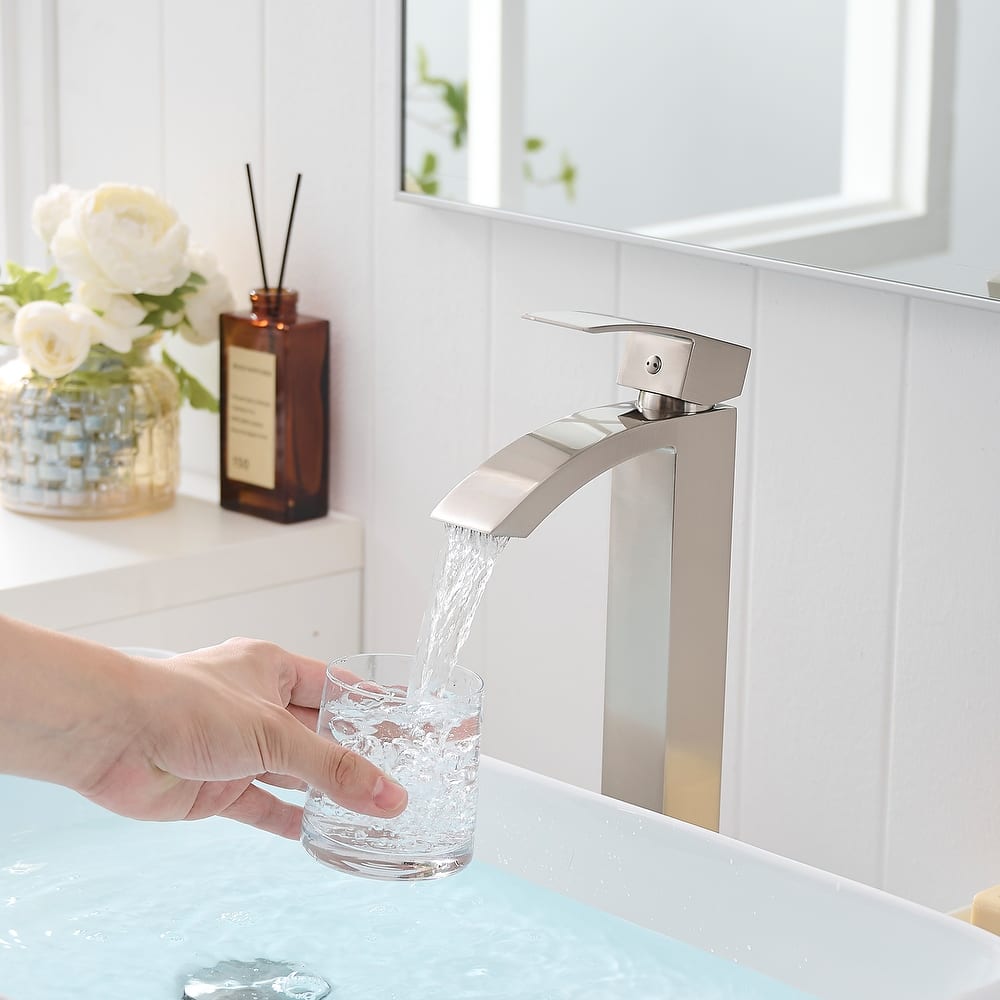 Brushed Gold Bathroom Faucet,Faucet for Bathroom Sink, Single Hole Bathroom Faucet Modern Single Handle Vanity Basin Faucet