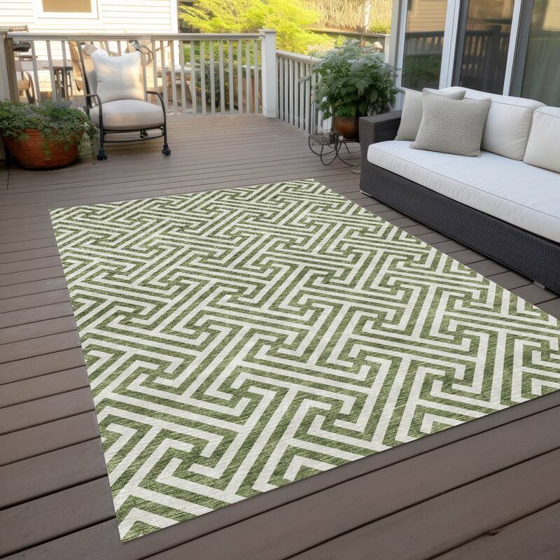 Machine Washable Indoor/ Outdoor Chantille Modern Geo Rug