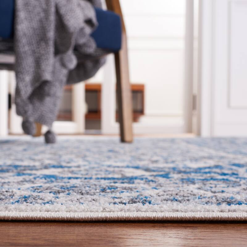 SAFAVIEH Toscana Arie Oriental Rug