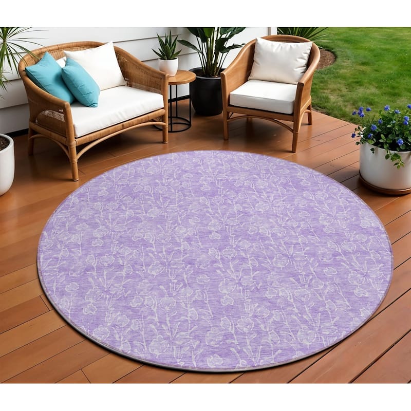 HomeRoots Floral Transitional Rectangle Outdoor Rug - 8' Round
