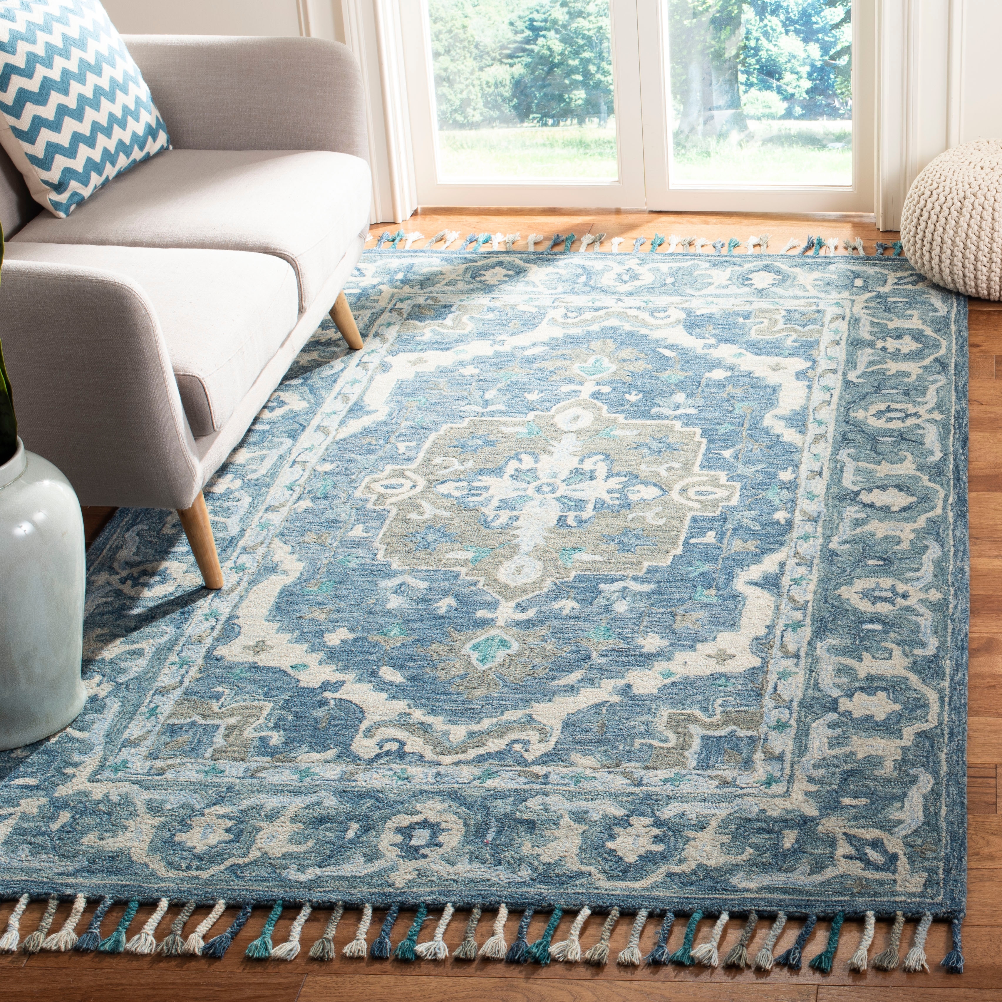 SAFAVIEH Handmade Aspen Corazon Boho Tribal Wool Rug