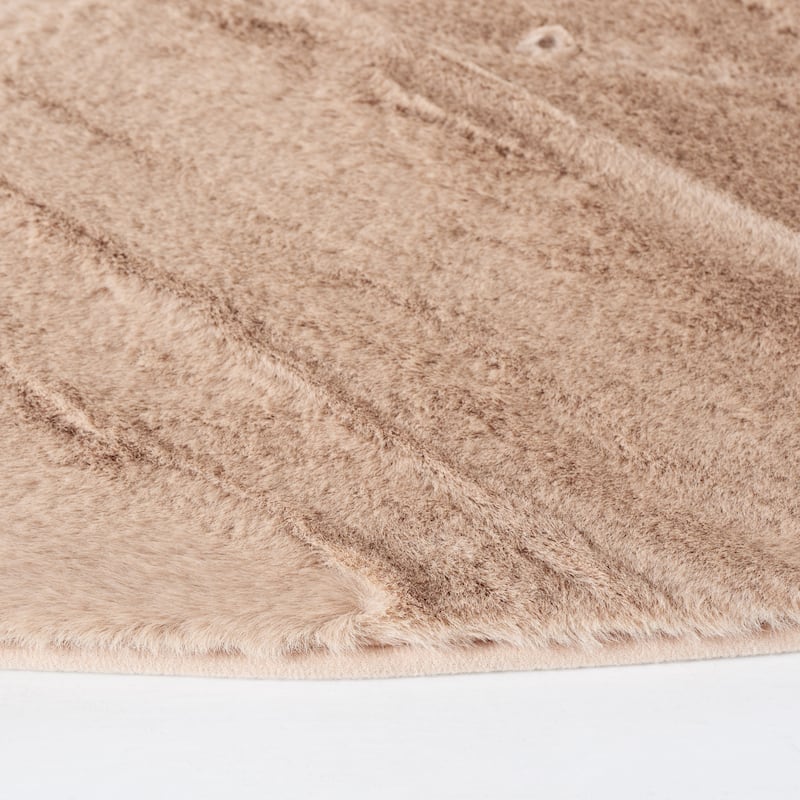 SAFAVIEH Faux Rabbit Auzinda Washable Fur Solid Shag Rug