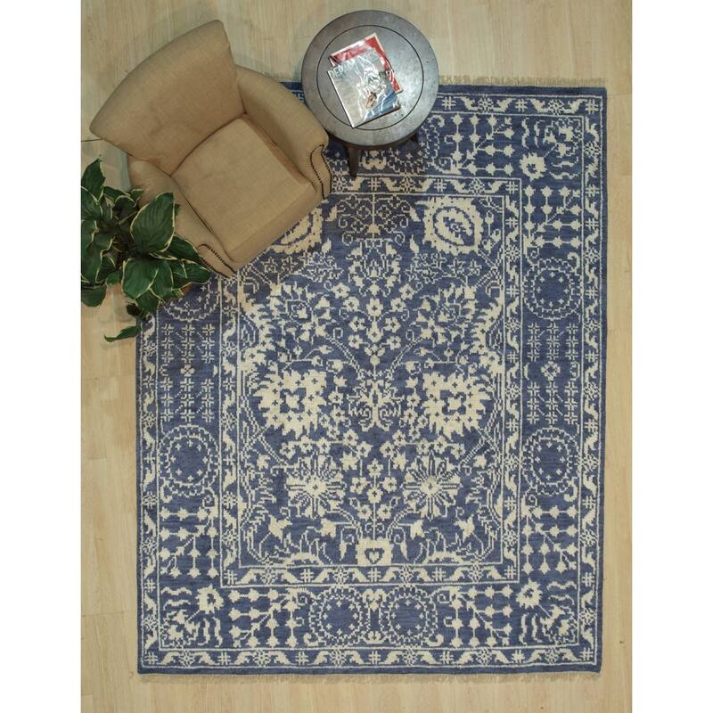 Blue Hand Knotted Wool/Bamboo Silk Traditional Agra Rug, 8' x 10', Soft Elegant Statement - L