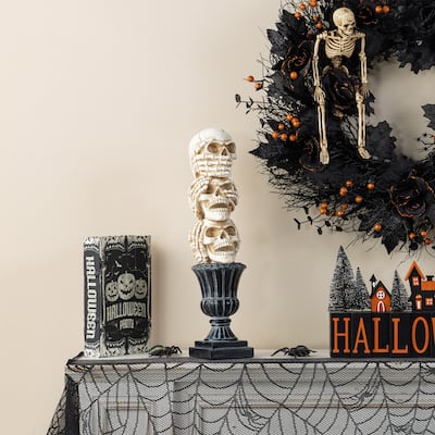 Glitzhome 18''H Halloween Resin Stacked Skull Table Decor