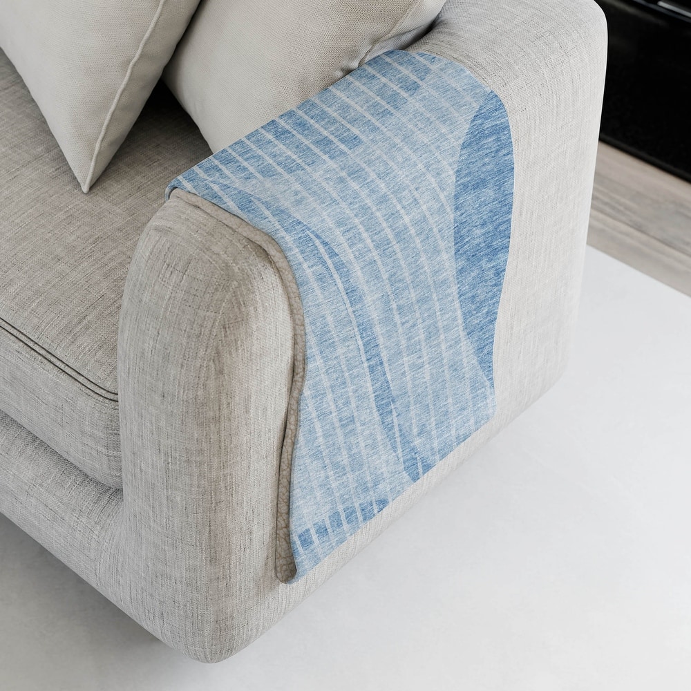 Premium Machine Washable Geo Sherpa Throw Blanket