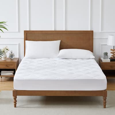 Plush PrimaLoft® Signature Luxury Down Alternative 400 Thread Count Mattress Pad by Stearns & Foster® (Hypoallergenic)