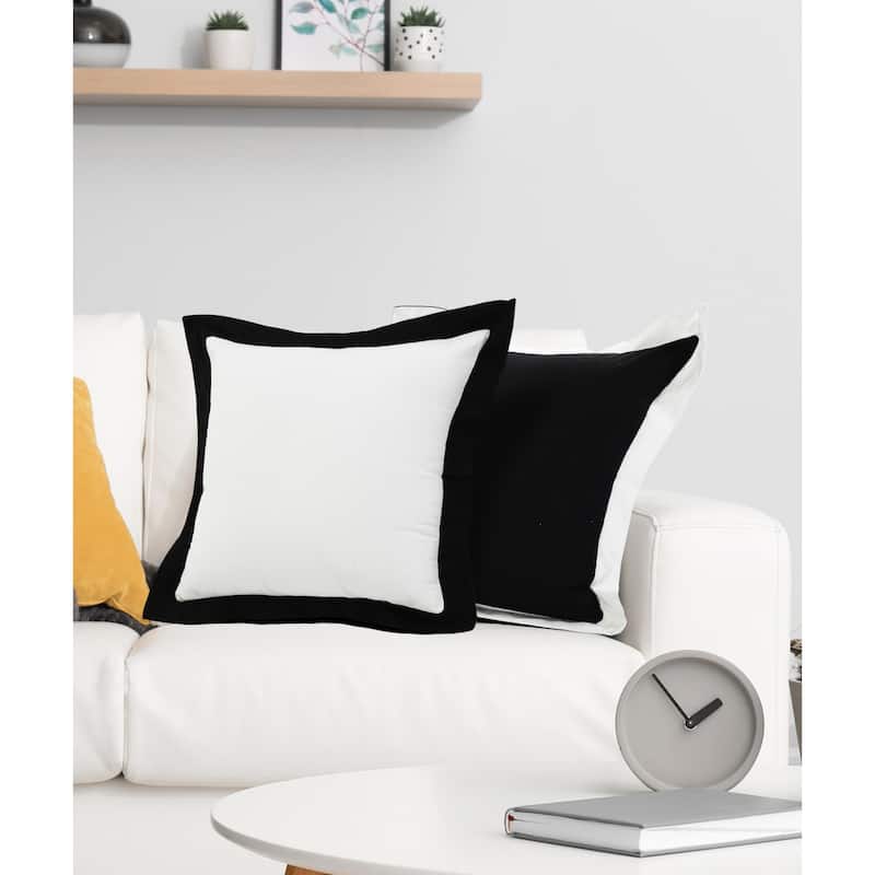 HomeRoots 20" X 20" White And Black 100% Cotton Geometric Zippered Pillow