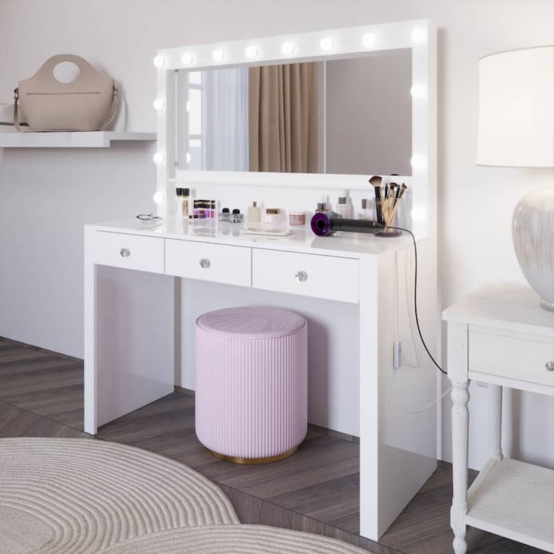 Boahaus Makeup Vanity Table Modern White 3 Drawers Light Bulbs Crystal Knobs