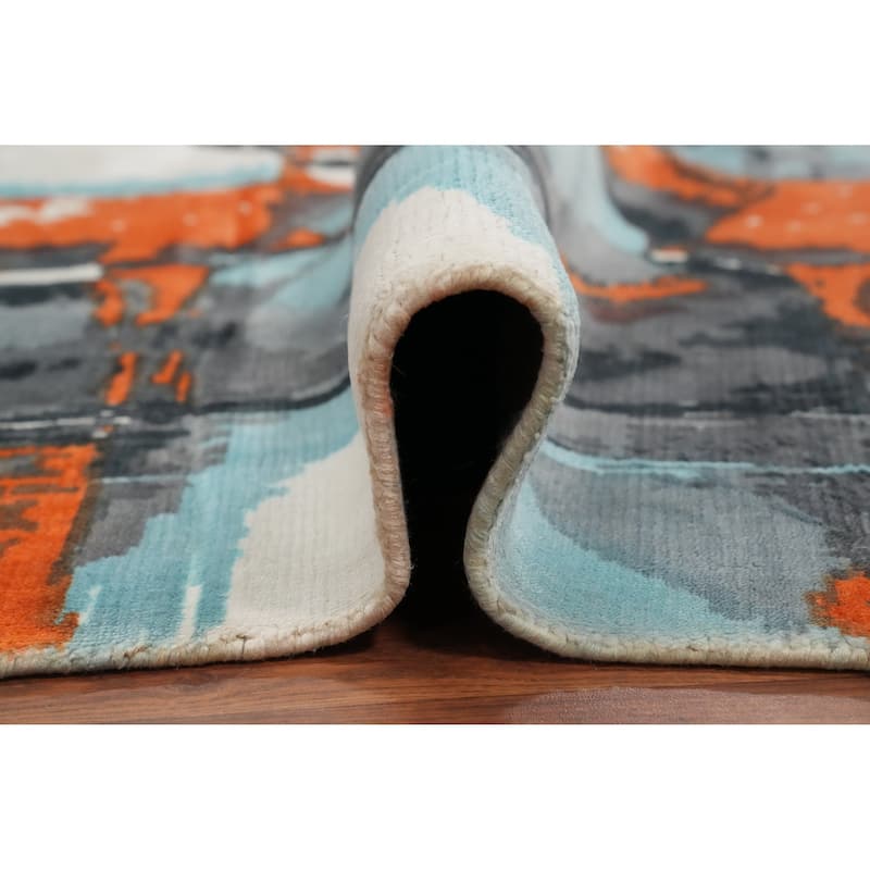 Hand Knotted Oriental Viscose Silk Carpet Modern Animal Pictorial Greys & Charcoal Abstract Area Rug - 7' 11'' X 5' 7''