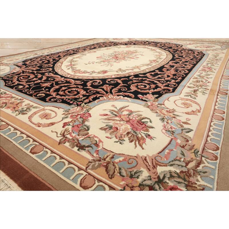 8'11''x11'11'' Hand Knotted Wool Ivory Aubusson Savonnerrie Floral Botanical Rug - 8' 11'' x 11' 11''