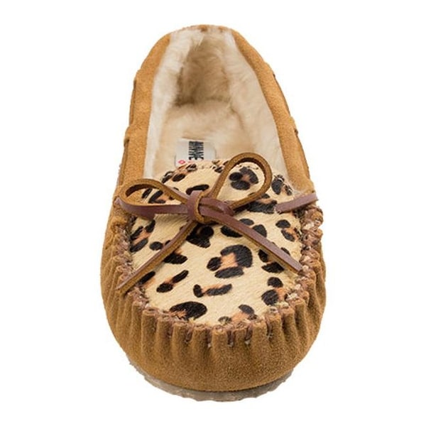 minnetonka leopard cally slipper