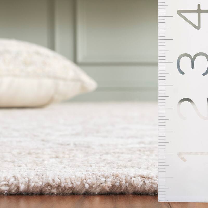 SAFAVIEH Handmade Metro Mirka Wool Rug