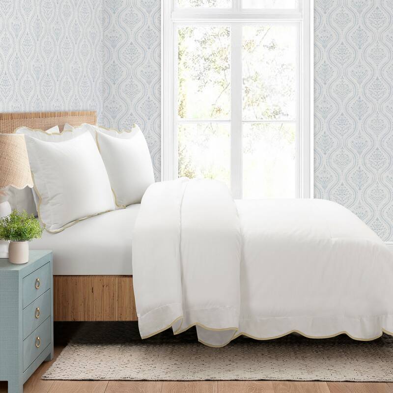 Lush Decor Coastal Chic Scallop Edge Comforter 3 Pieces Set