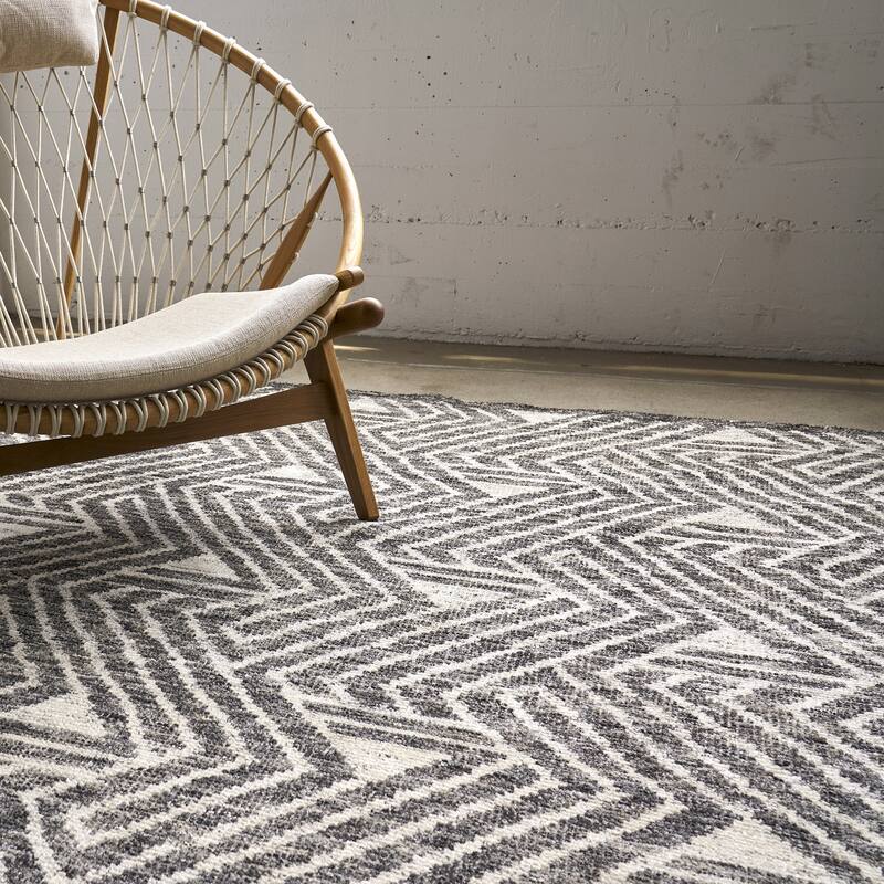 EXQUISITE RUGS Eaton Hand-knotted Wool/Bamboo Silk Silver/Grey/Ivory Area Rug.