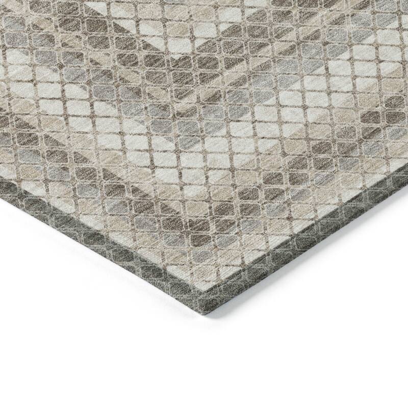 HomeRoots Geometric Transitional Rectangle Outdoor Rug