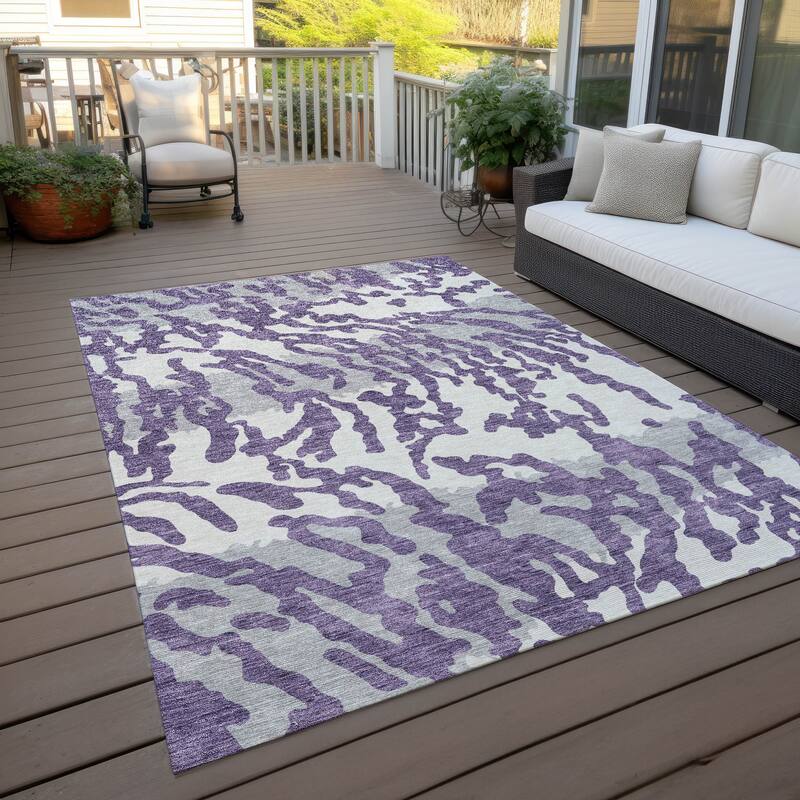 Machine Washable Indoor/ Outdoor Chantille Animal Print Abstract Rug - Purple - 2'6" x 3'10"