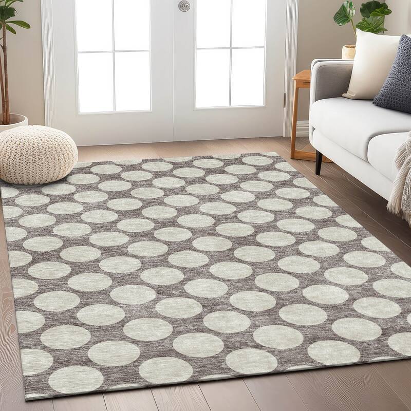 Machine Washable Indoor/ Outdoor Chantille Modern Dots Rug