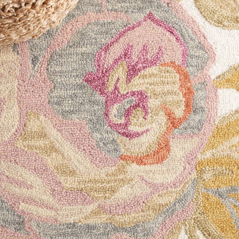 SAFAVIEH Handmade Blossom Brechta Contemporary Wool Rug