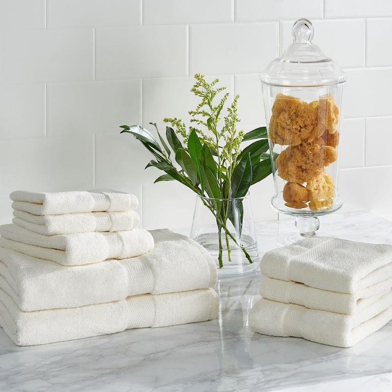 SAFAVIEH Plush 8-Piece Towel Bundle
