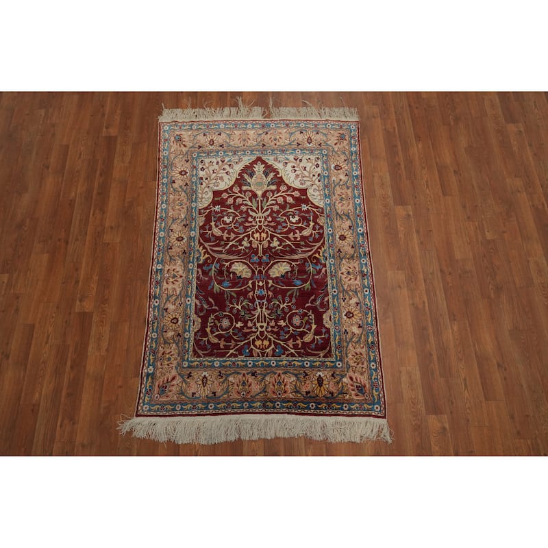 Hand Knotted Traditional Silk Red Geometric Area Rug - 5' 1'' X 3' 4''
