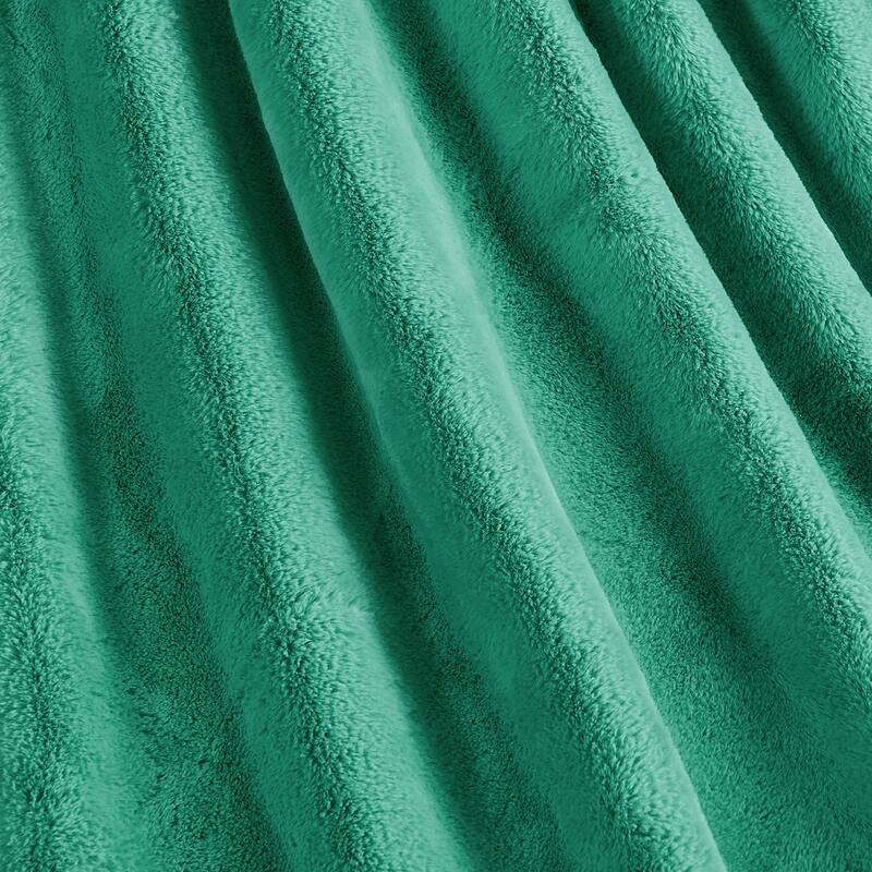 Home Soft Things FoxFauxFur Throw 50"x60"/60"x80"